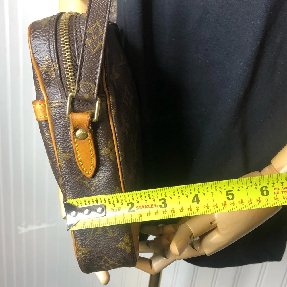 LOUIS VUITTON DANUBE PM Monogram Messenger Shoulder Bag SL0977 W/ LV DUST BAG